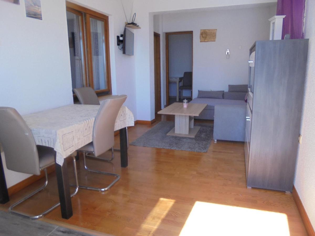 Appartement Coala à Senj  Extérieur photo