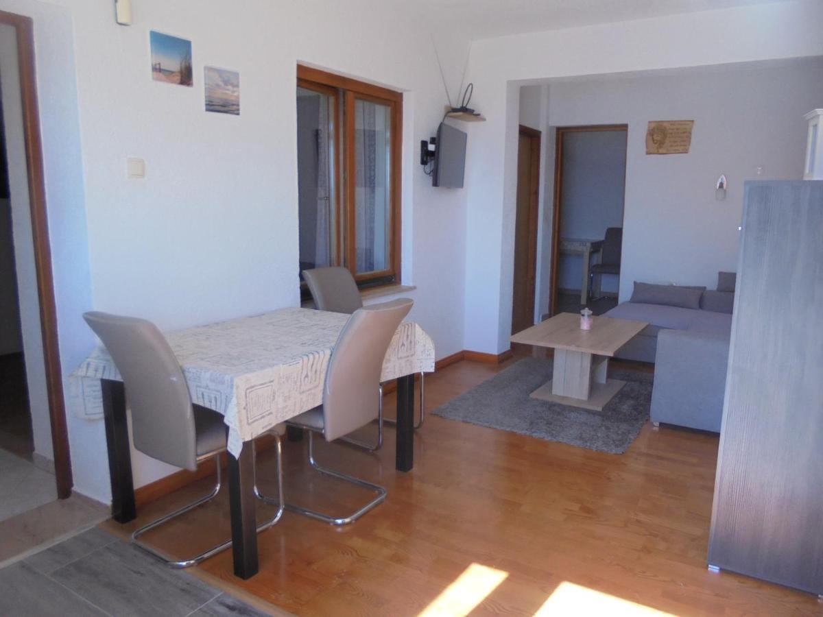Appartement Coala à Senj  Extérieur photo