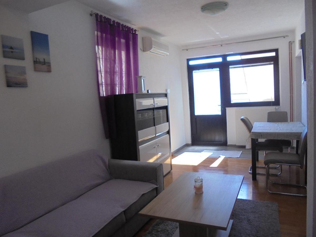 Appartement Coala à Senj  Extérieur photo