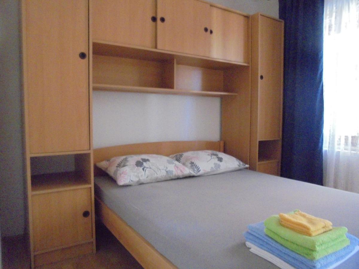Appartement Coala à Senj  Extérieur photo