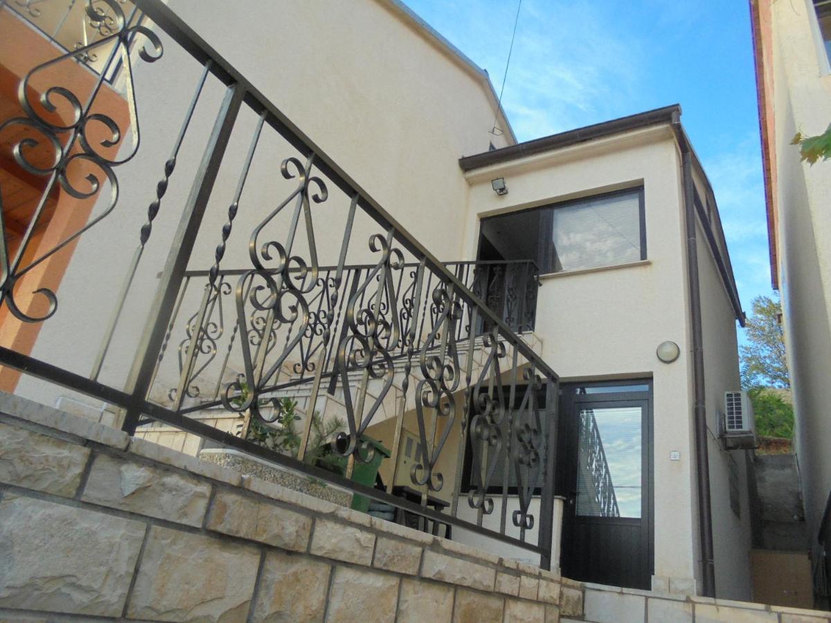 Appartement Coala à Senj  Extérieur photo
