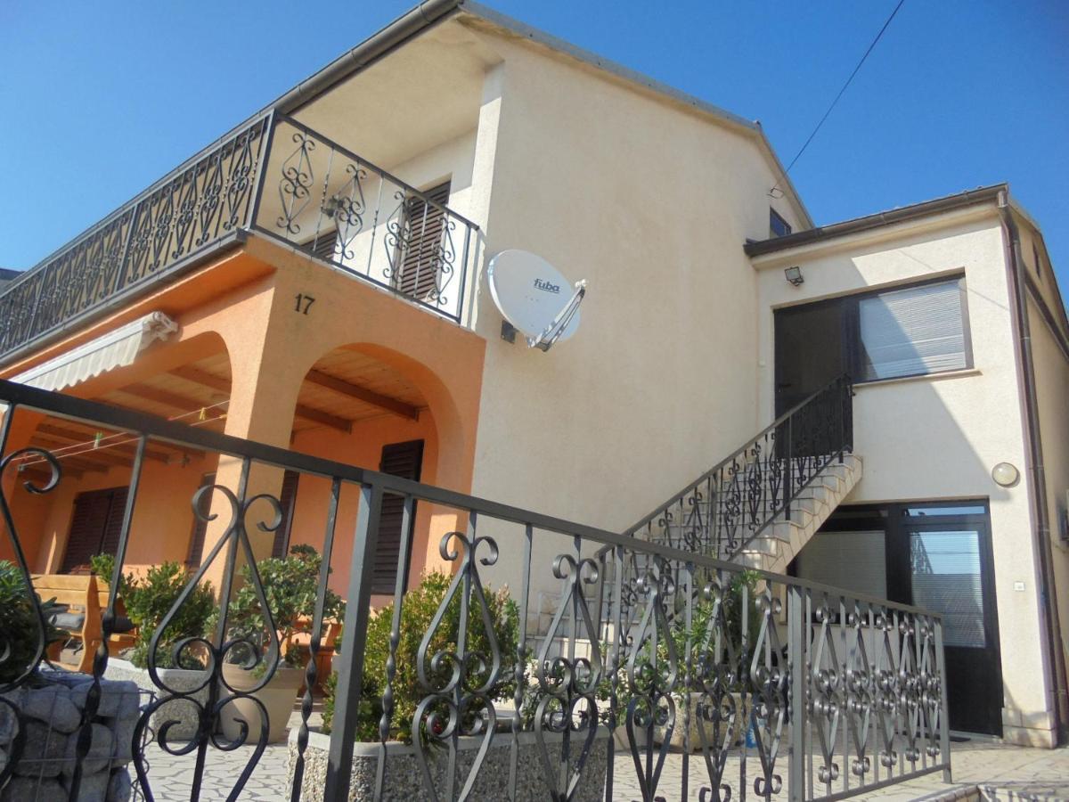 Appartement Coala à Senj  Extérieur photo